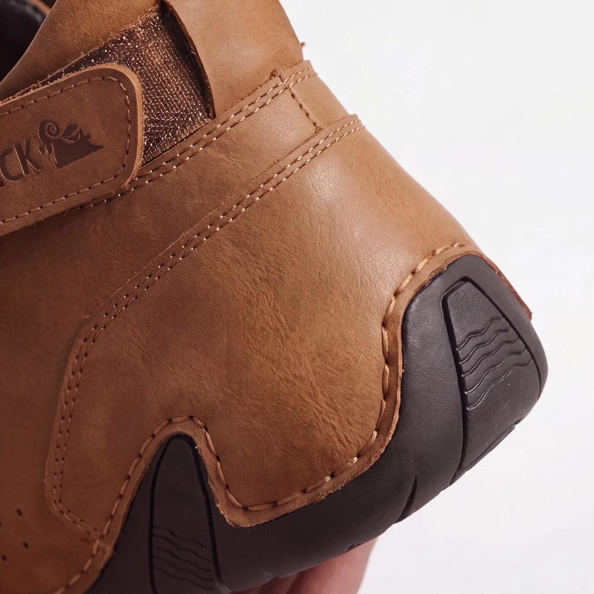 VogaL Deck - Waterproof and breathable orthopedic shoes